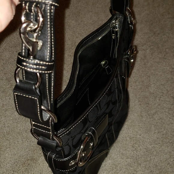 *Like New* Black Coach Purse - Picture 4 of 6